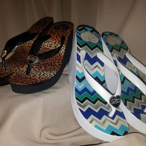 Bebe poolside flip flops
